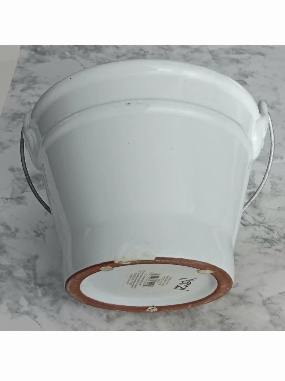 White Enamel Farmhouse Pail Bucket with Wooden Handle – Rustic Decor
